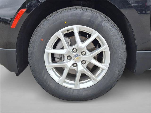 Used 2023 Chevrolet Equinox LS FWD image 23