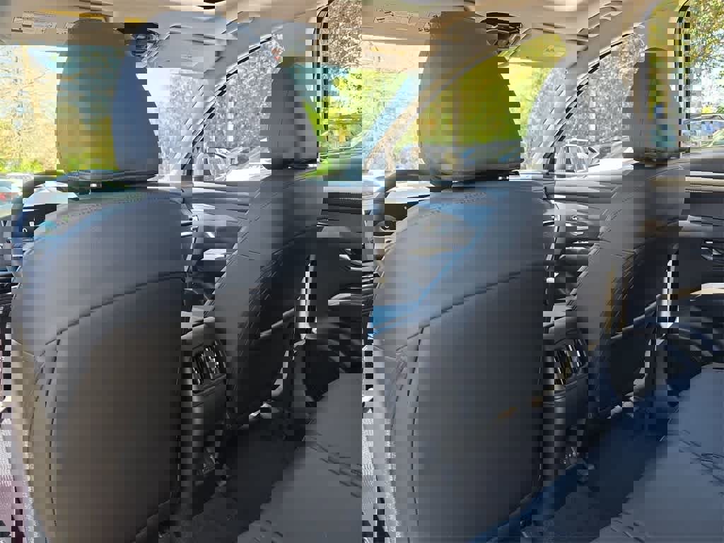 New 2025 Hyundai Tucson SEL image 17