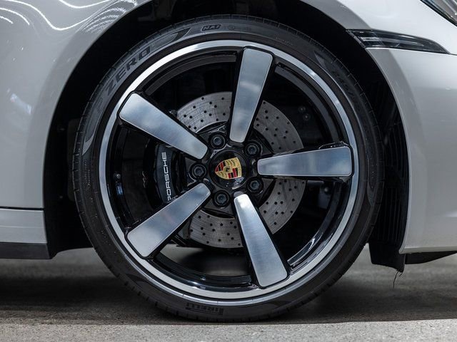 Certified 2022 Porsche 911 Targa 4S w/ Premium Package image 19