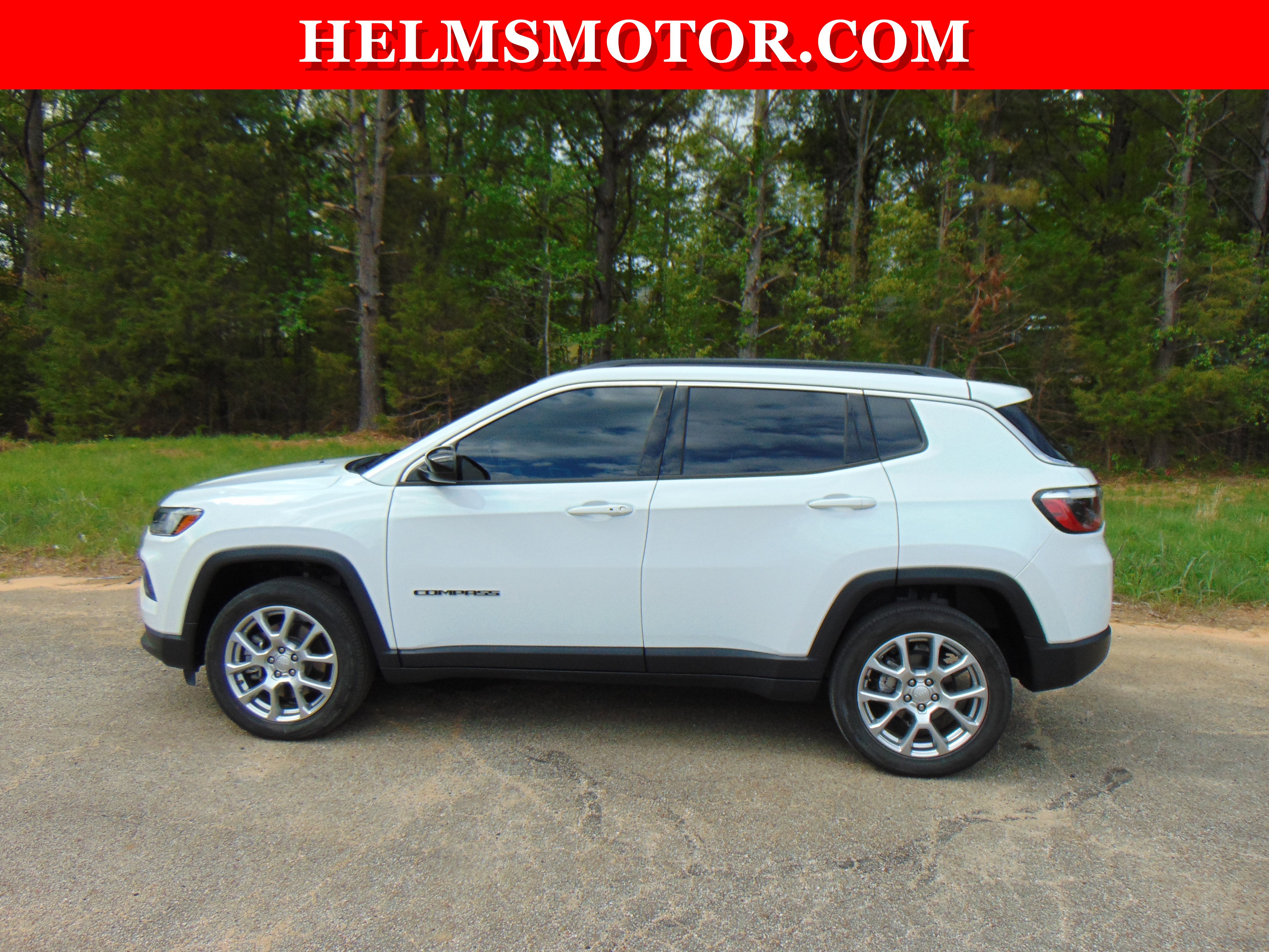Certified 2023 Jeep Compass Latitude image 2