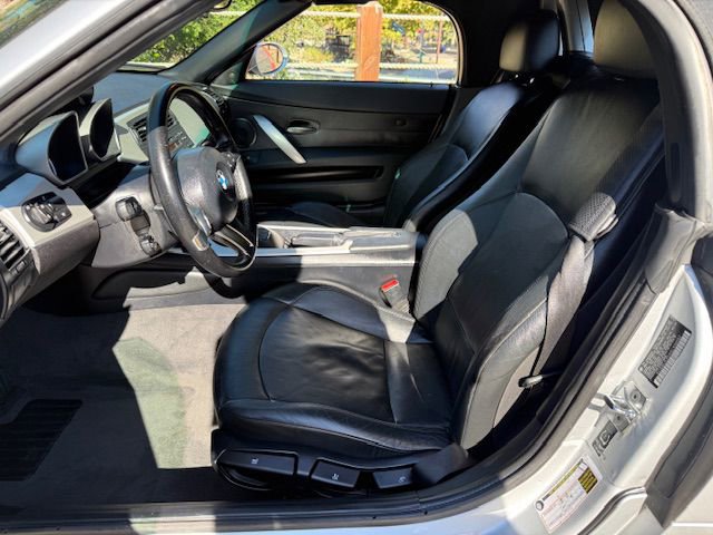 Used 2006 BMW Z4 3.0si image 30
