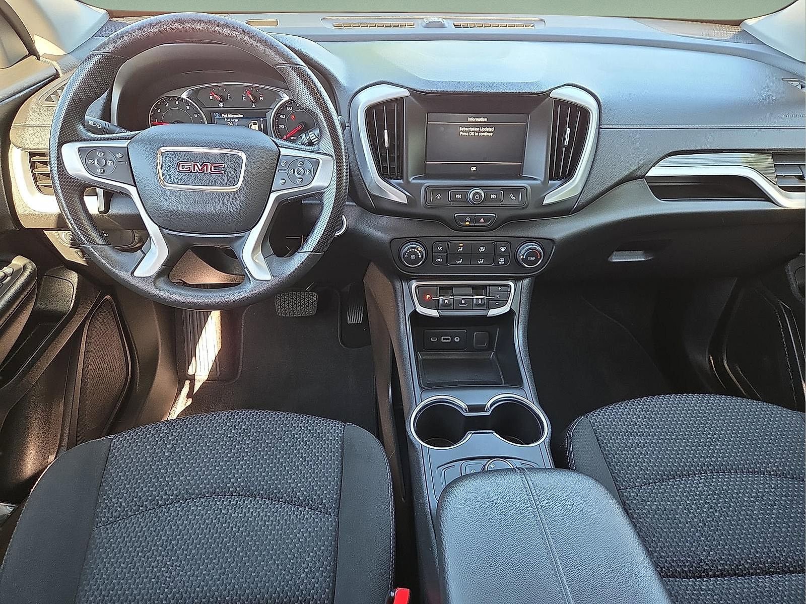 Used 2024 GMC Terrain SLE FWD image 11