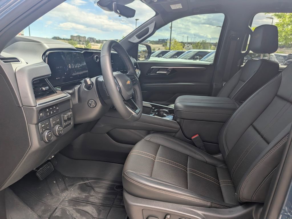 Used 2026 Chevrolet Suburban High Country w/ Sun And Tow Package AWD/4WD image 23