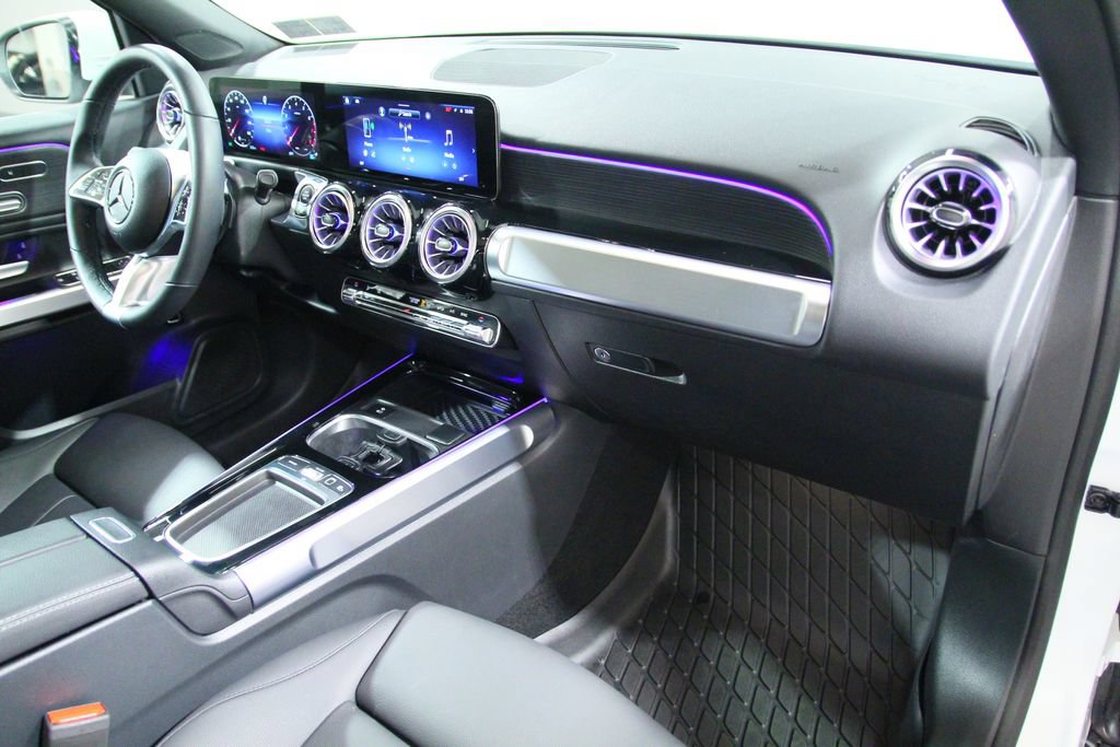 Used 2025 Mercedes-Benz GLB 250 4MATIC image 24
