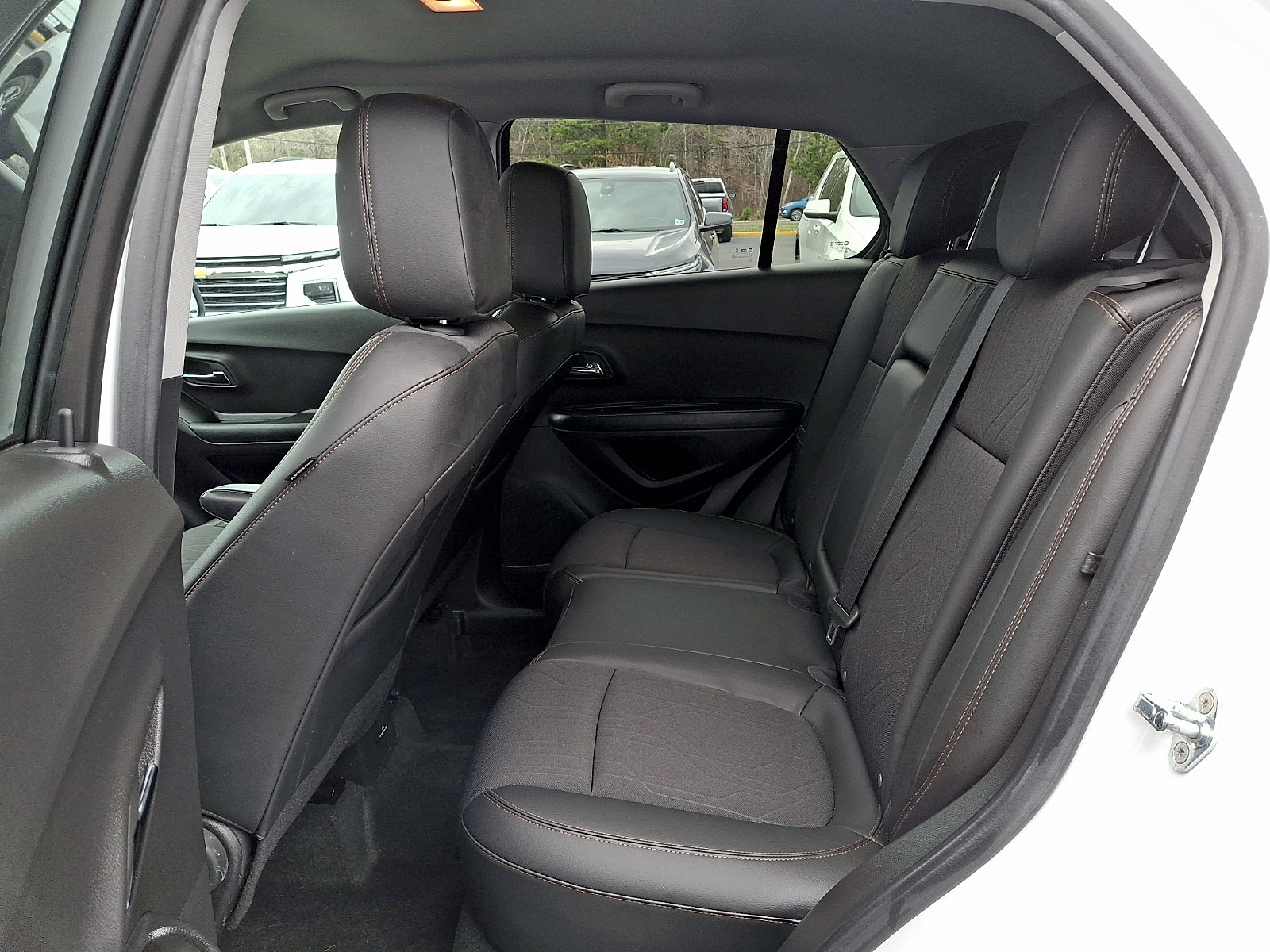 Used 2022 Chevrolet Trax LT w/ Driver Confidence Package image 11