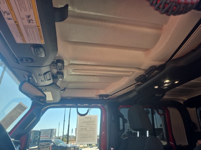 Used 2022 Jeep Gladiator Sport AWD/4WD image 17