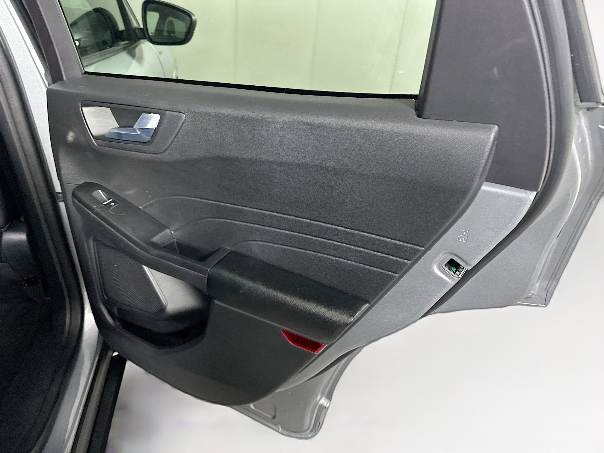 Used 2024 Ford Escape ST-Line image 29