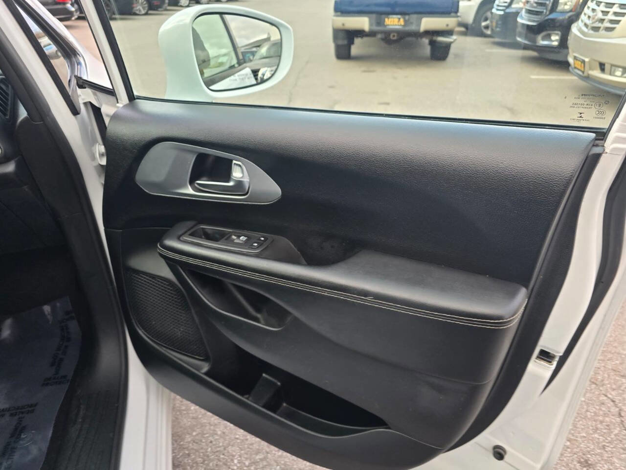 Used 2020 Chrysler Pacifica Touring w/ Advanced Safetytec Group FWD image 53