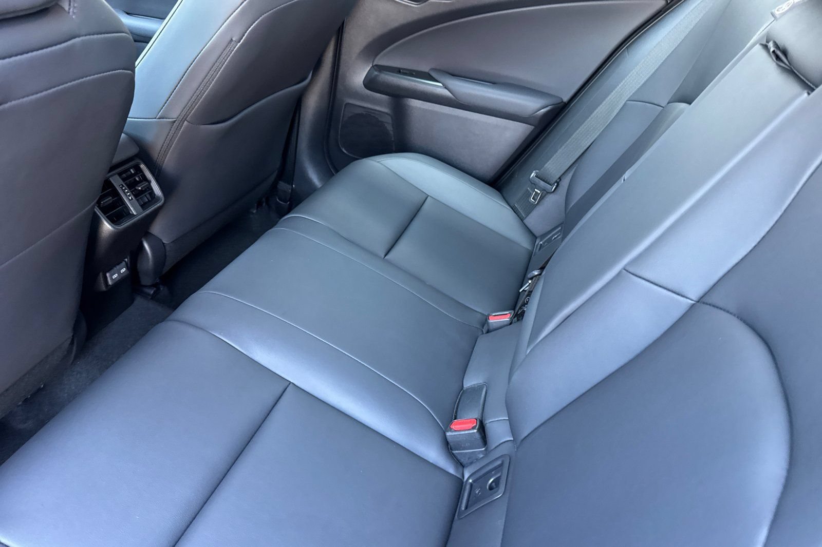 Used 2025 Lexus UX 300h FWD w/ Accessory Package (Z2) image 12