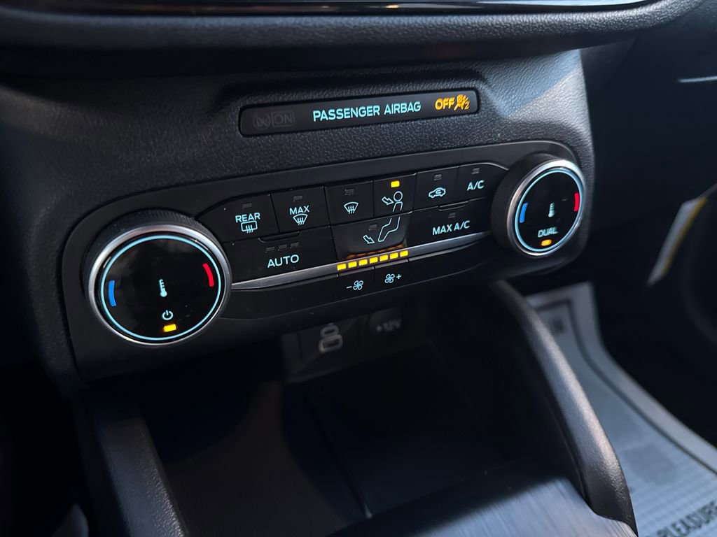 Used 2025 Ford Escape ST-Line w/ Equipment Group 301A image 37