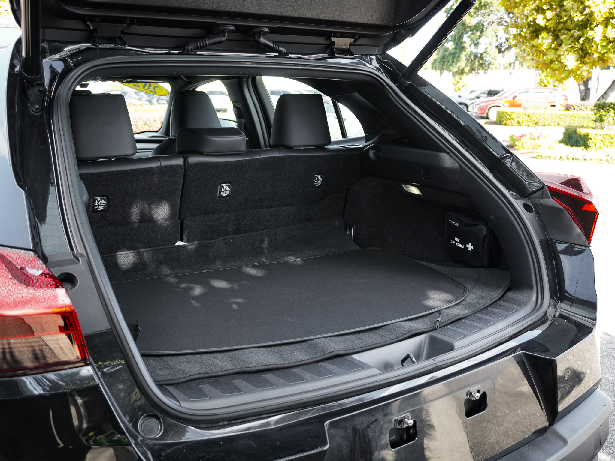 Used 2021 Lexus UX 250h w/ Premium Package AWD/4WD image 31