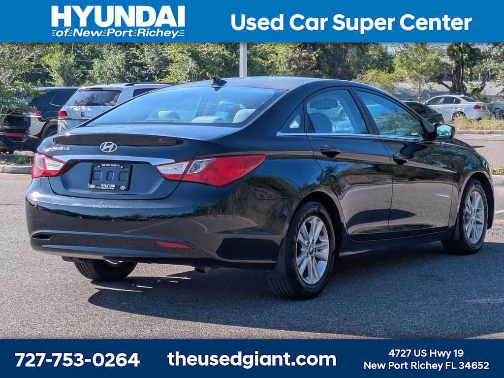 Used 2012 Hyundai Sonata GLS w/ Popular Equipment Pkg FWD image 5
