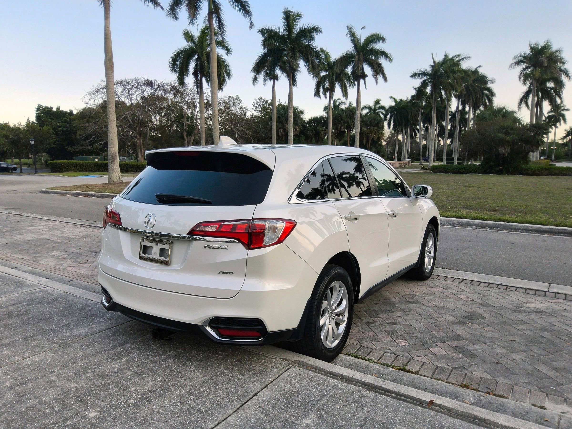 Used 2016 Acura RDX AWD w/ Technology Package image 19
