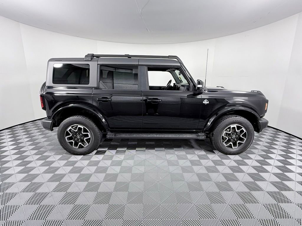 Used 2023 Ford Bronco Outer Banks image 8