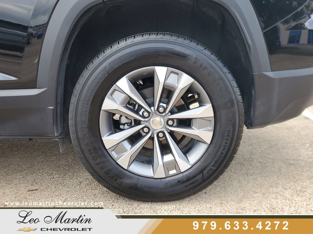 Used 2026 Chevrolet Equinox LT FWD image 8