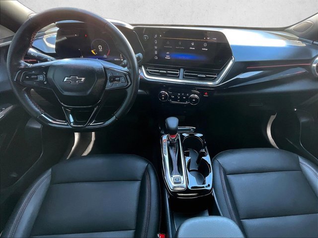 Certified 2025 Chevrolet Trax RS w/ Driver Confidence Package image 16