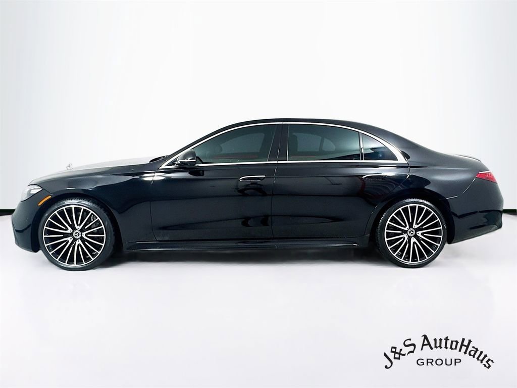 Used 2022 Mercedes-Benz S 580 4MATIC Sedan image 4