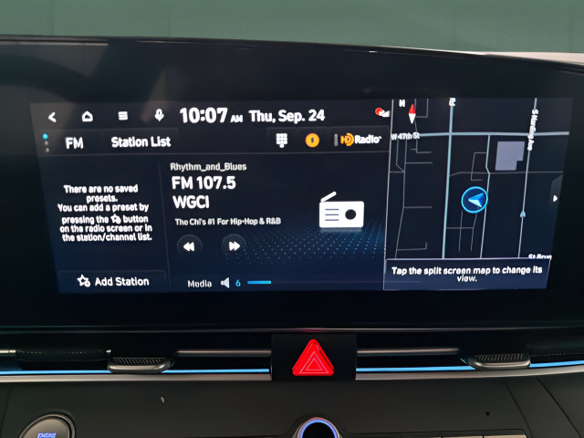 Used 2025 Hyundai Elantra SEL FWD image 18