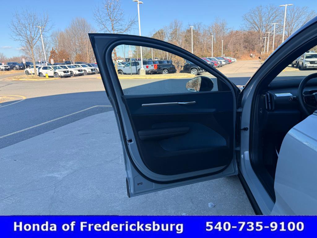 Used 2025 Volvo EX30 Ultra image 16