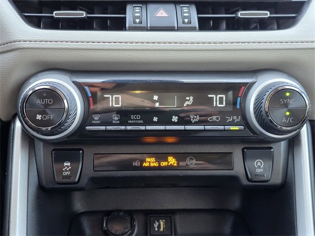 Used 2023 Toyota RAV4 XLE Premium image 15