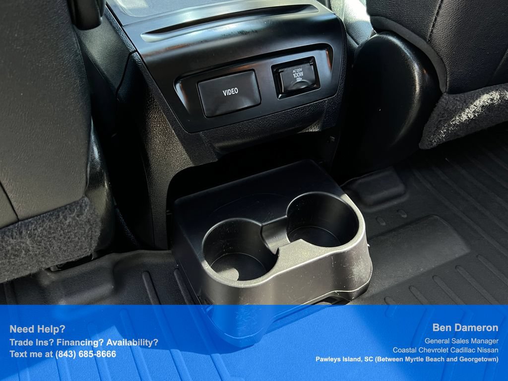 Used 2017 Toyota Sienna SE Premium FWD image 19