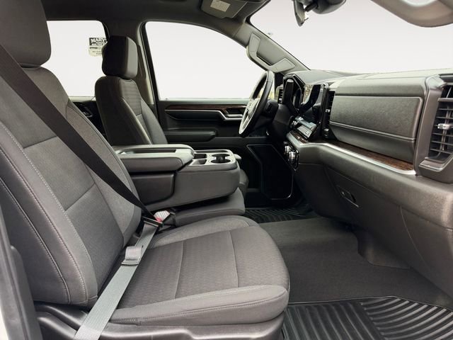 Certified 2024 GMC Sierra 1500 SLE w/ Preferred Package image 15