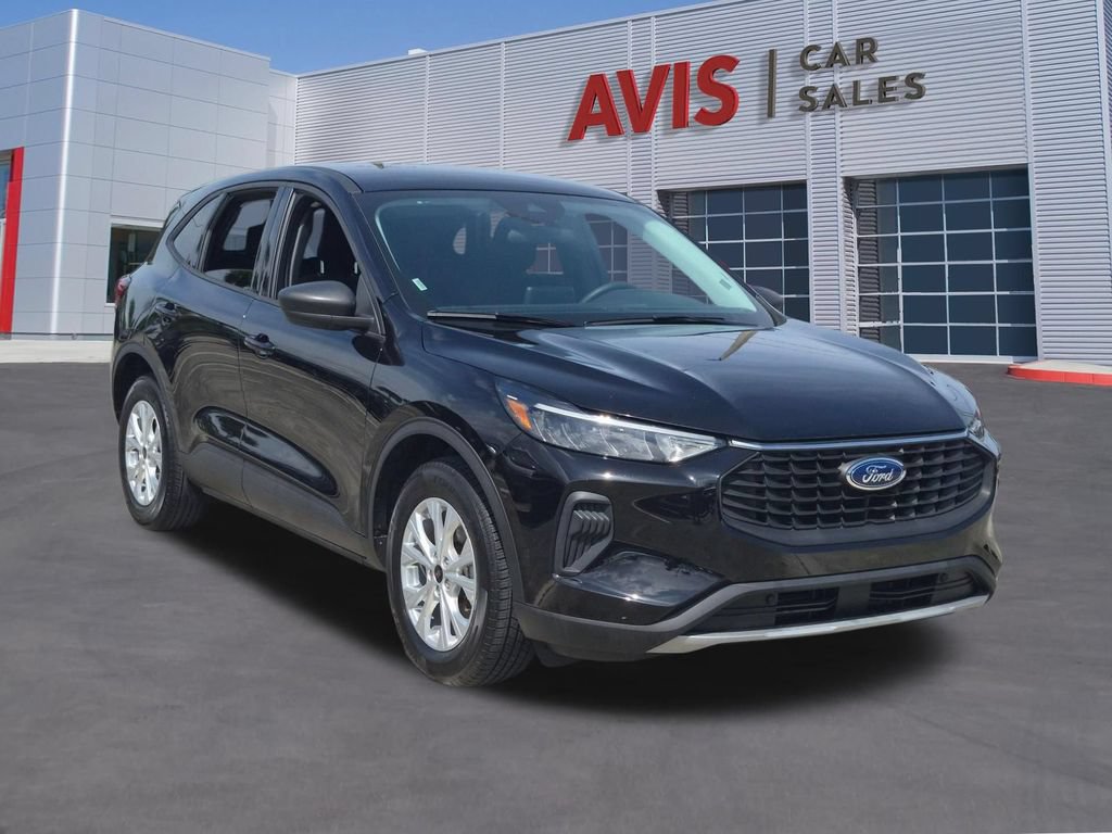 Used 2025 Ford Escape Active FWD image 3