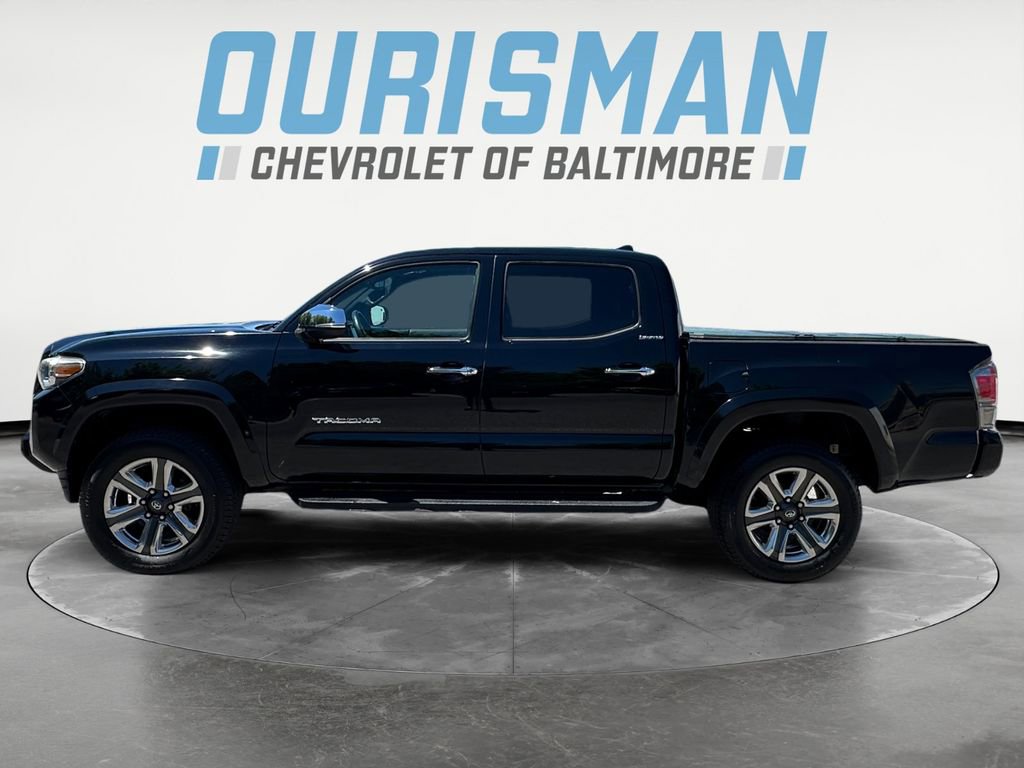 Used 2017 Toyota Tacoma Limited w/ Tow Package AWD/4WD image 3