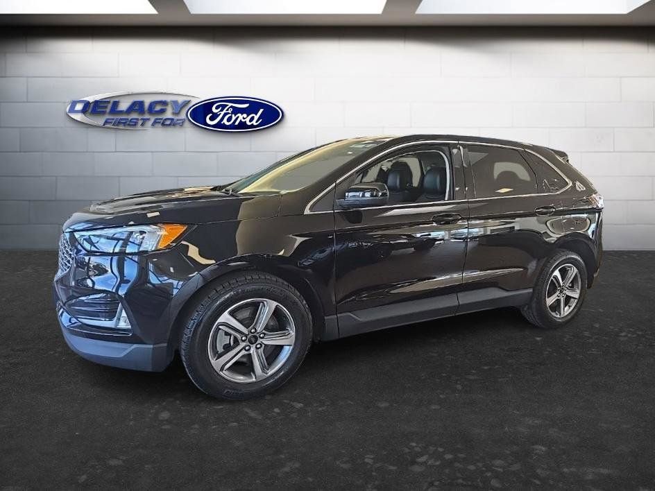 Used 2023 Ford Edge SEL w/ Convenience Package image 2