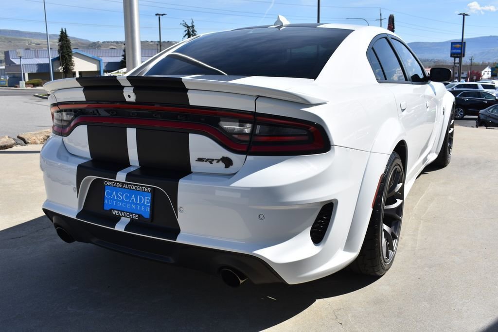 Used 2022 Dodge Charger SRT Hellcat w/ Harman/Kardon Audio Group RWD image 9