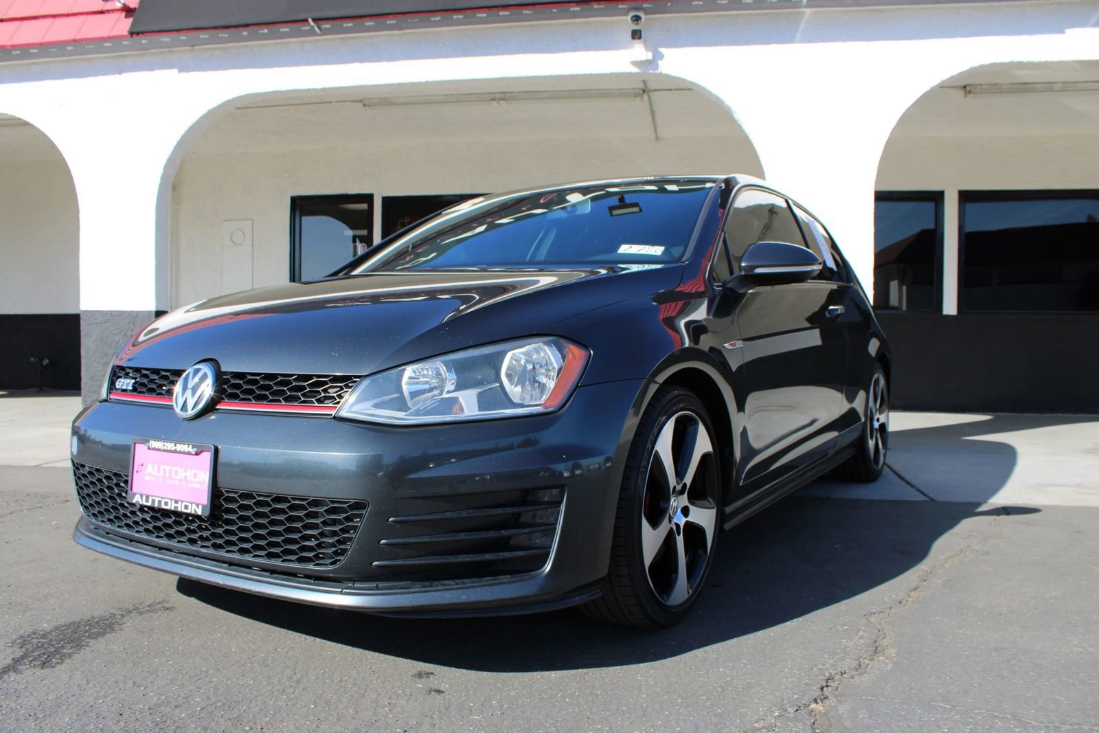 Used 2015 Volkswagen GTI S image 3