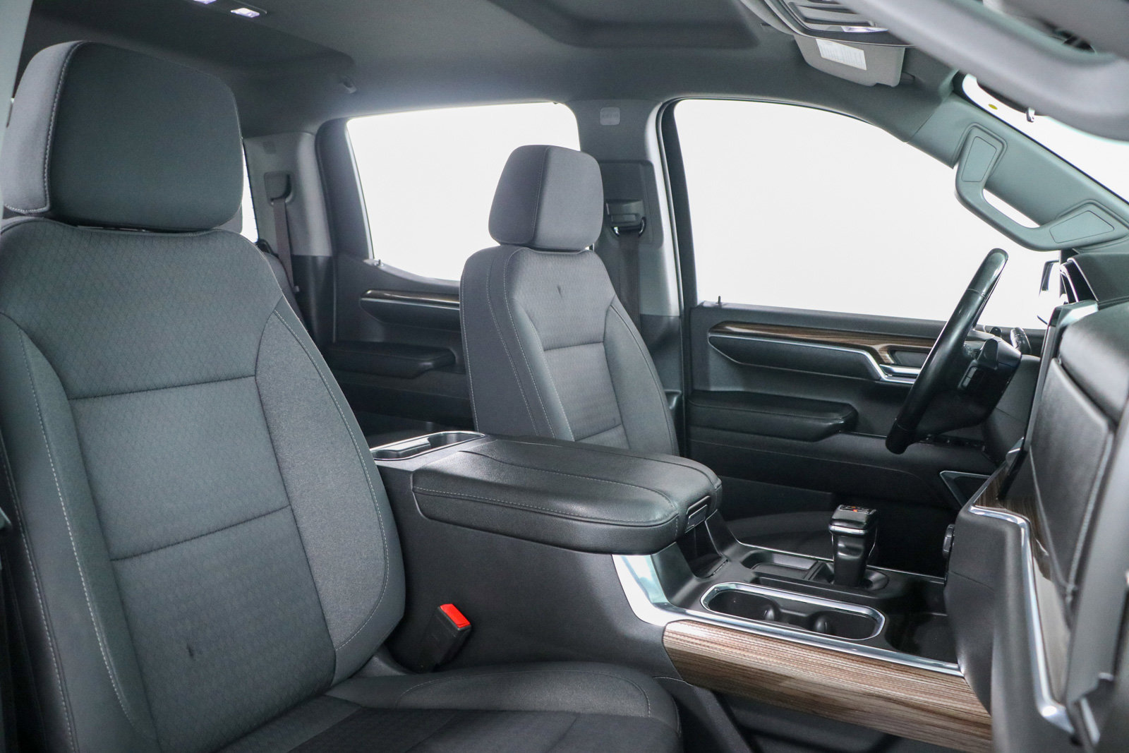 Used 2023 Chevrolet Silverado 1500 LT Trail Boss w/ Protection Package image 29