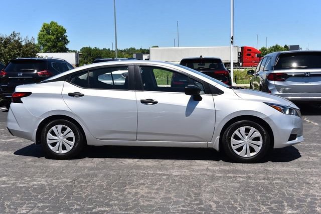 Used 2021 Nissan Versa S FWD image 5
