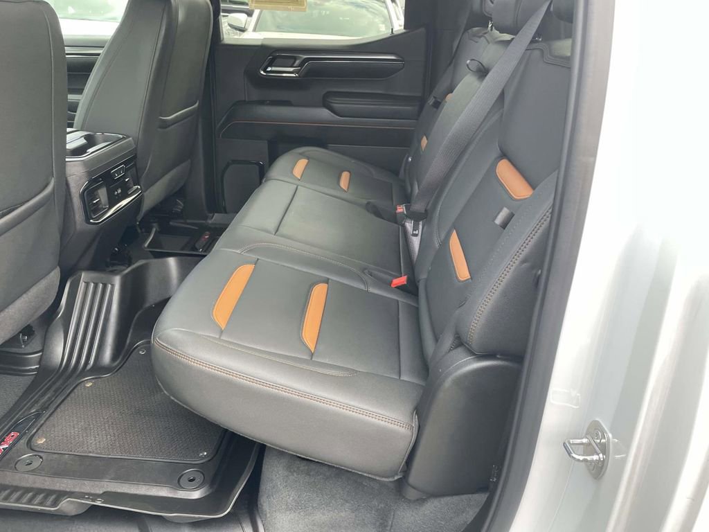 Used 2024 GMC Sierra 1500 AT4 w/ AT4 Premium Package image 21