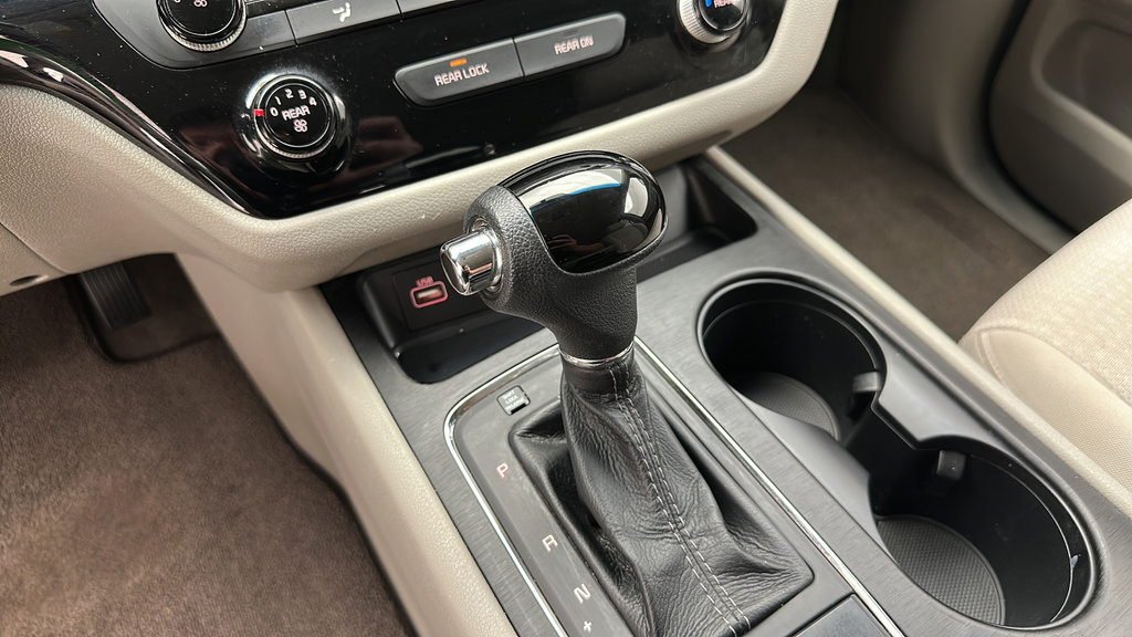 Used 2017 Kia Sedona LX FWD image 20
