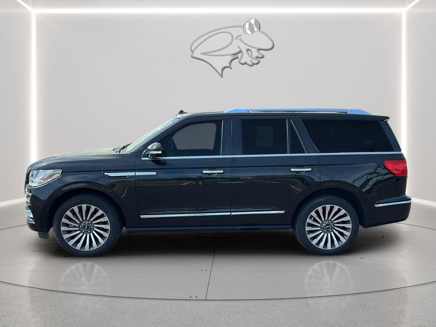 Used 2018 Lincoln Navigator Reserve w/ Technology Package video 2