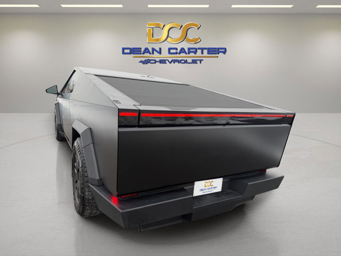 Used 2024 Tesla Cybertruck AWD Crew Cab image 5