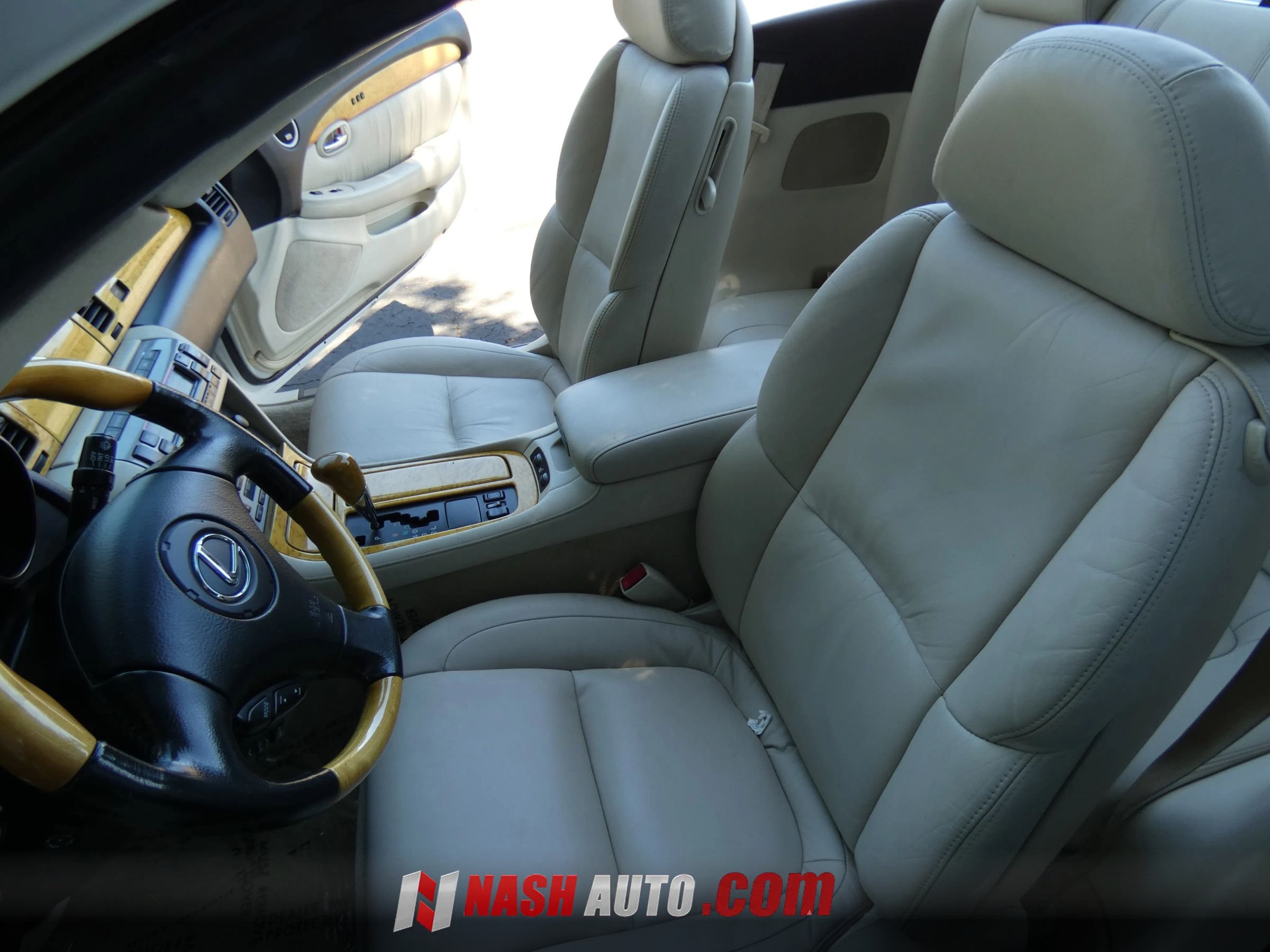 Used 2003 Lexus SC 430 Convertible RWD image 38