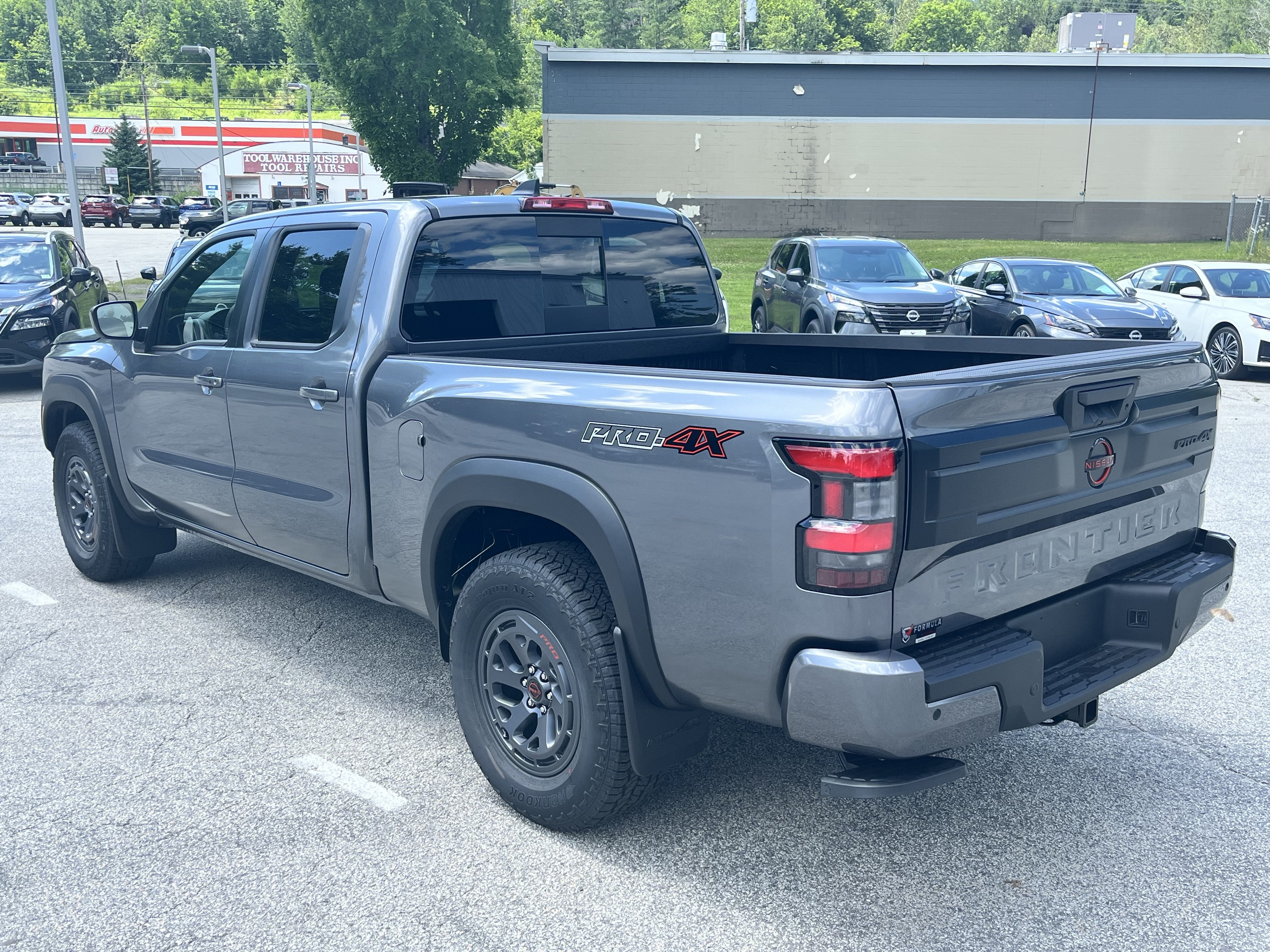 New 2026 Nissan Frontier PRO-4X w/ Tow Package AWD/4WD image 5