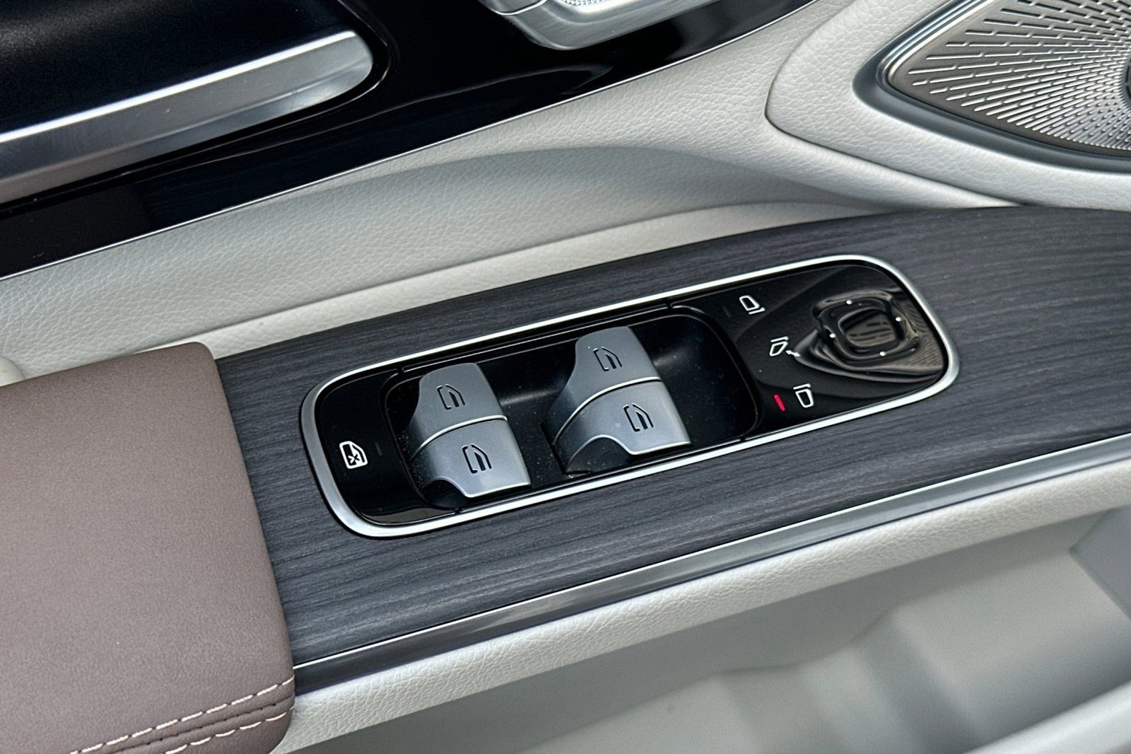 Certified 2023 Mercedes-Benz EQS AMG 4MATIC image 14