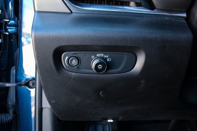 Used 2023 Chevrolet Traverse LT image 16