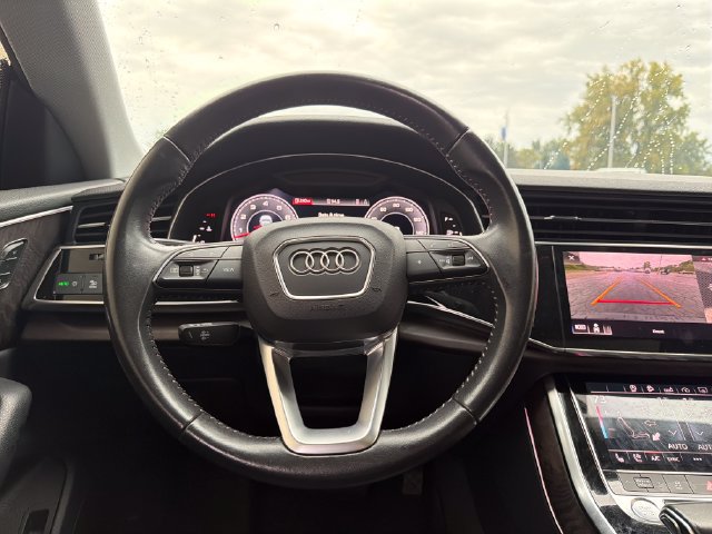 Used 2019 Audi Q8 Premium Plus w/ Premium Plus AWD/4WD image 27