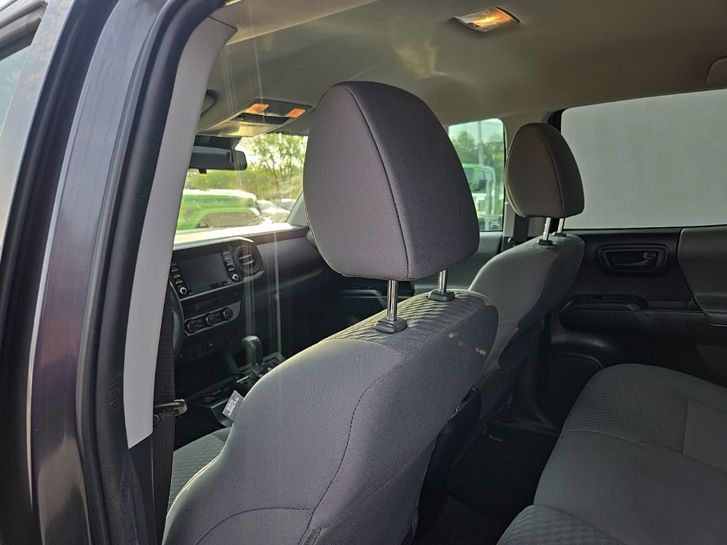 Used 2022 Toyota Tacoma SR image 89
