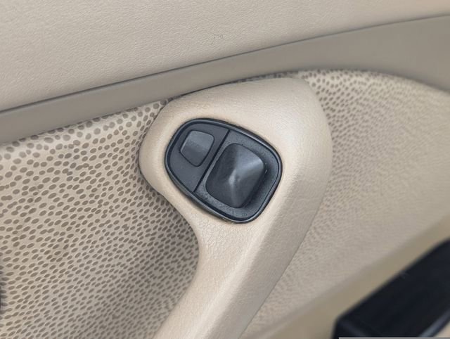 Used 1997 BMW Z3 2.8 RWD image 16