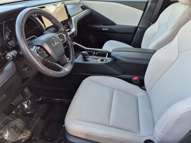 Used 2026 Lexus TX 350 FWD w/ Convenience Package image 16