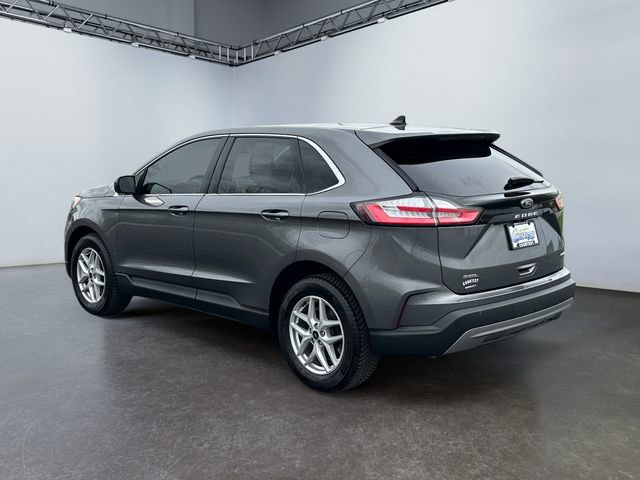 Used 2023 Ford Edge SEL w/ Convenience Package image 3