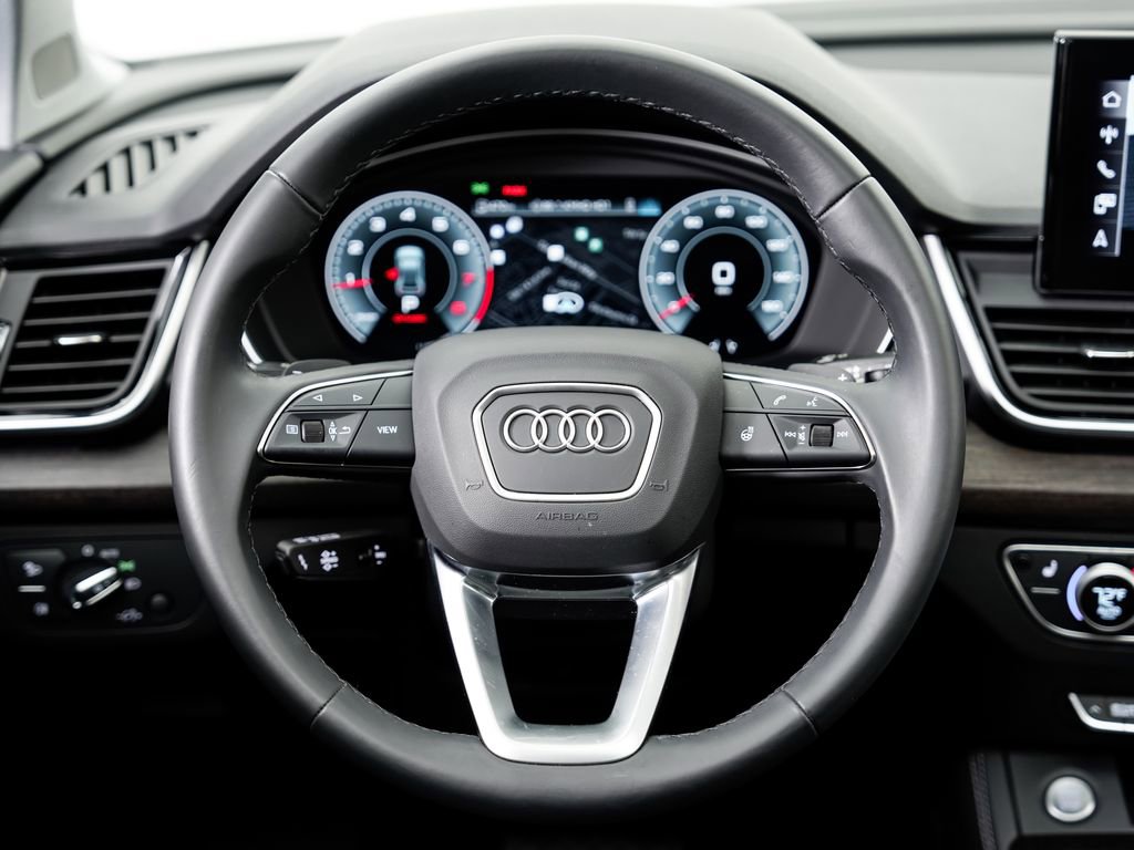 Certified 2025 Audi Q5 2.0T Premium Plus w/ Premium Plus Package image 11