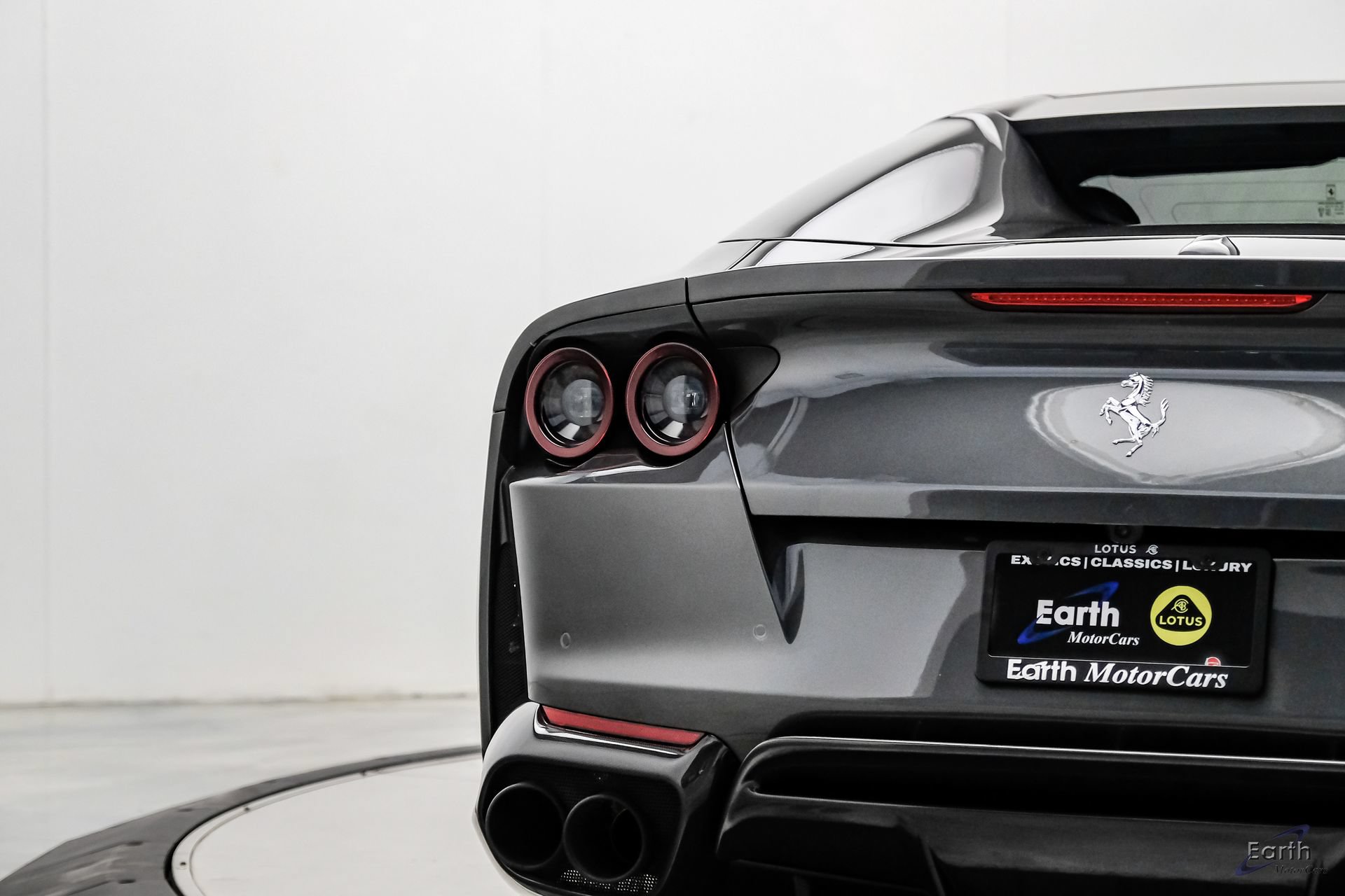 Used 2023 Ferrari 812 GTS RWD image 18