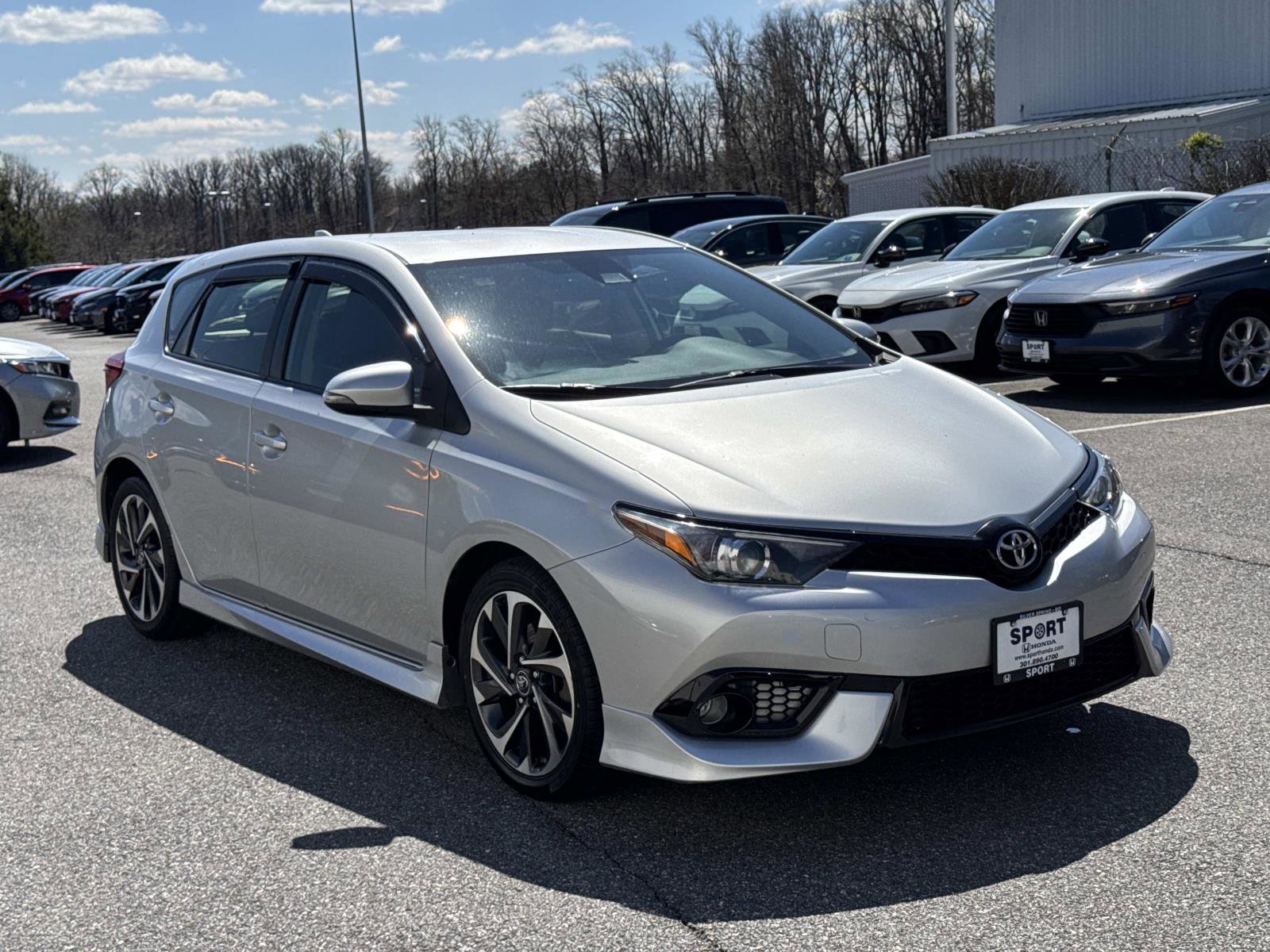 Used 2018 Toyota Corolla iM w/ All-Weather Mat Package image 26