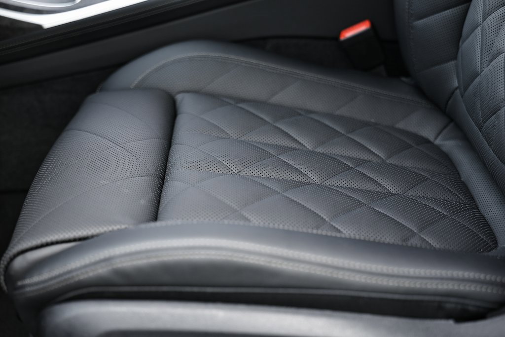 New 2026 BMW X7 xDrive40i w/ Premium Package image 21